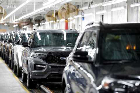 US opens probe into Ford Explorer recollects over energy loss reviews By Reuters