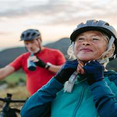 Daily Habits of Financially Fit Seniors: 9 Essential Tips